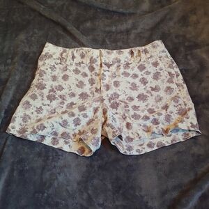 Ann Taylor LOFT adorable floral midi linen shorts